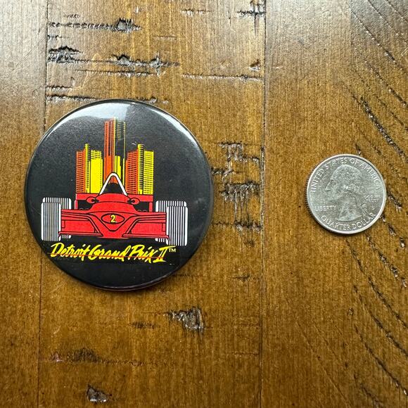 Detroit Grand Prix 2 RACING Pinback Button Vintage 80’s Formula One Race Car Pin - Picture 2 of 2